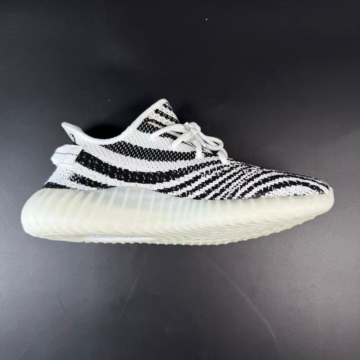 YZY– 350 V2