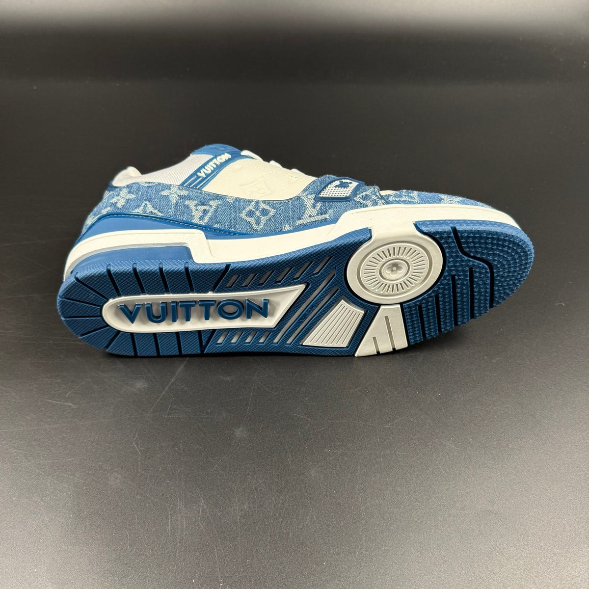LV TRAINER