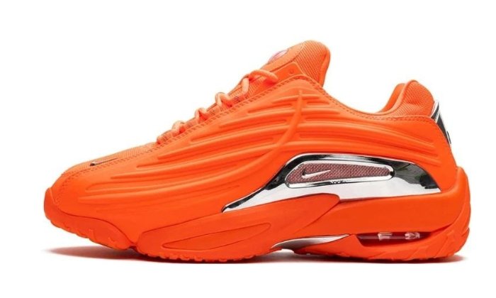 NIKE NOCTA