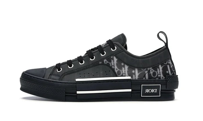 B23