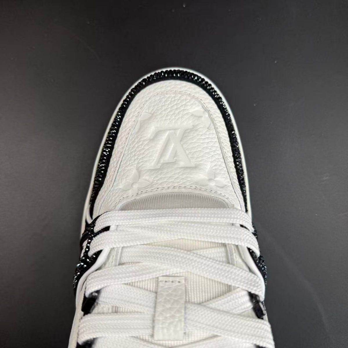 LV TRAINER