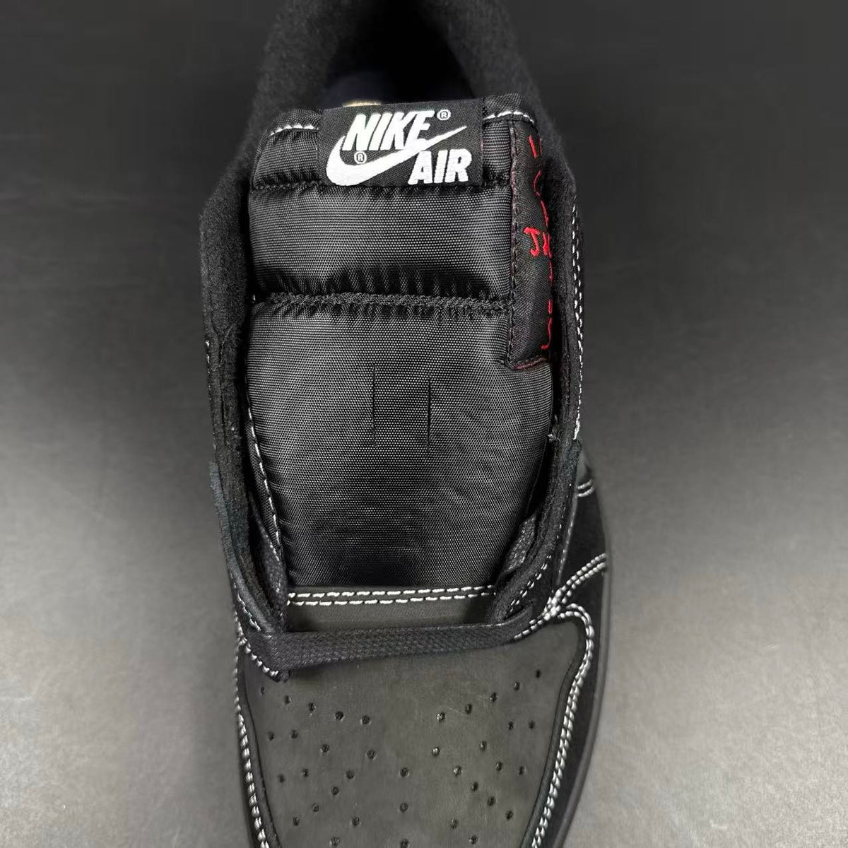 JORDAN 1 LOW x TRAVIS