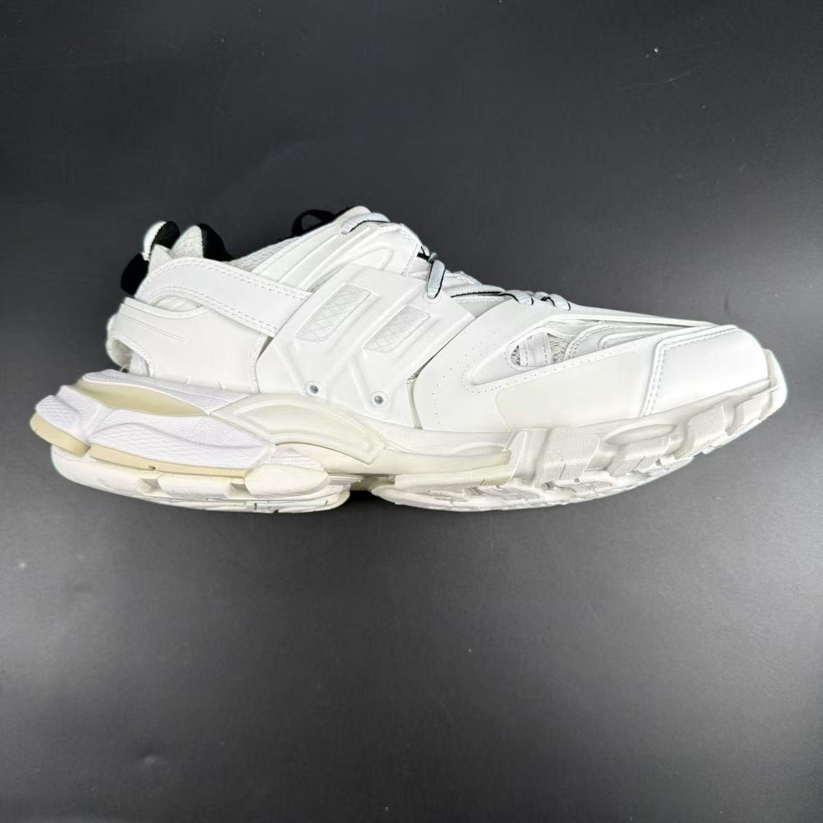 BALENCIAGA TRACK