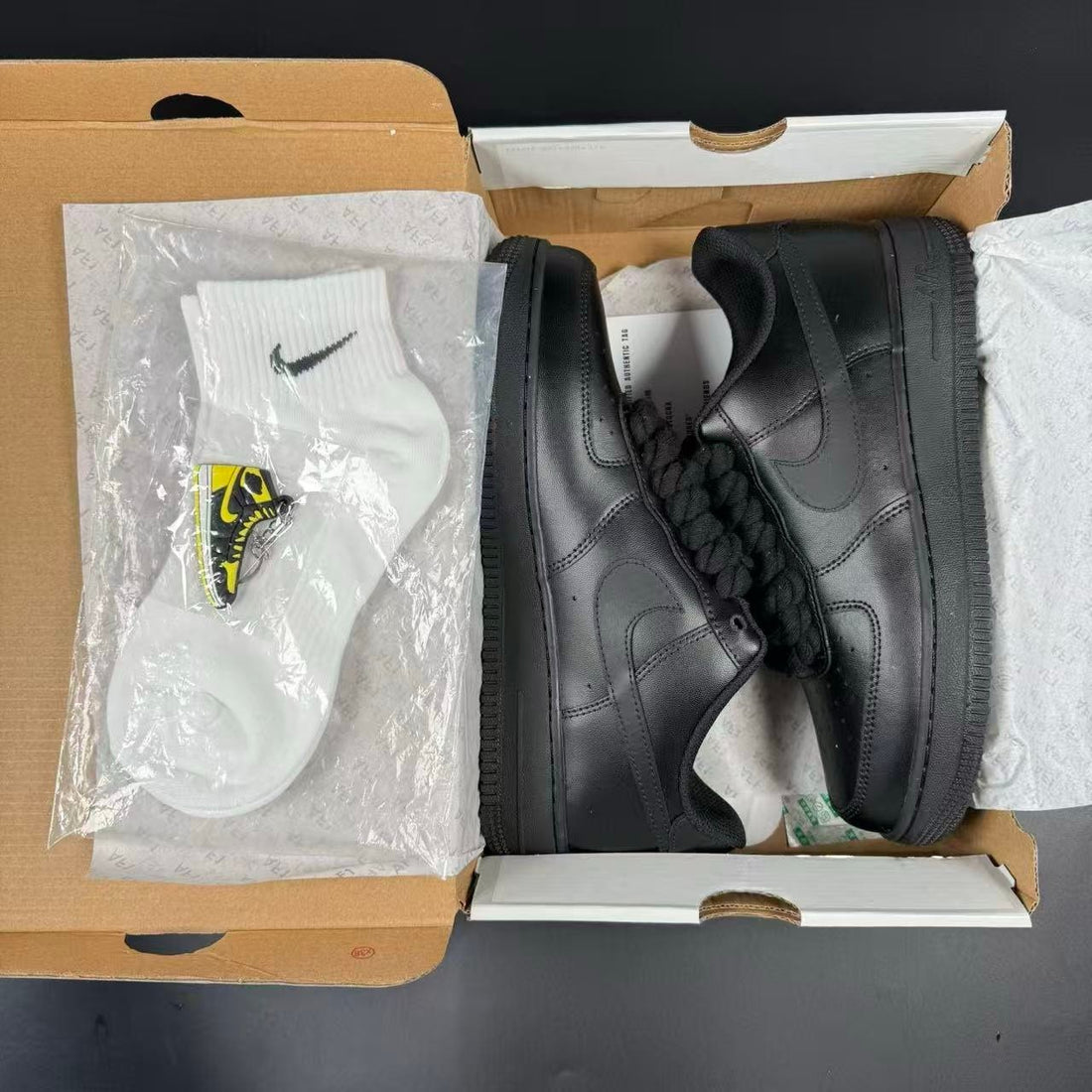 AF1