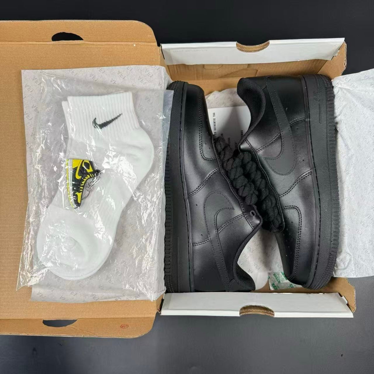 AF1