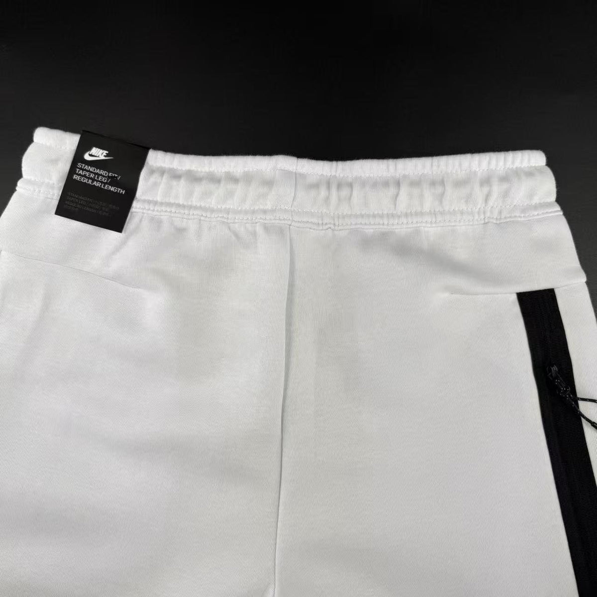 NK TECH FLEECE – GRIGIO/BIANCO (completo)