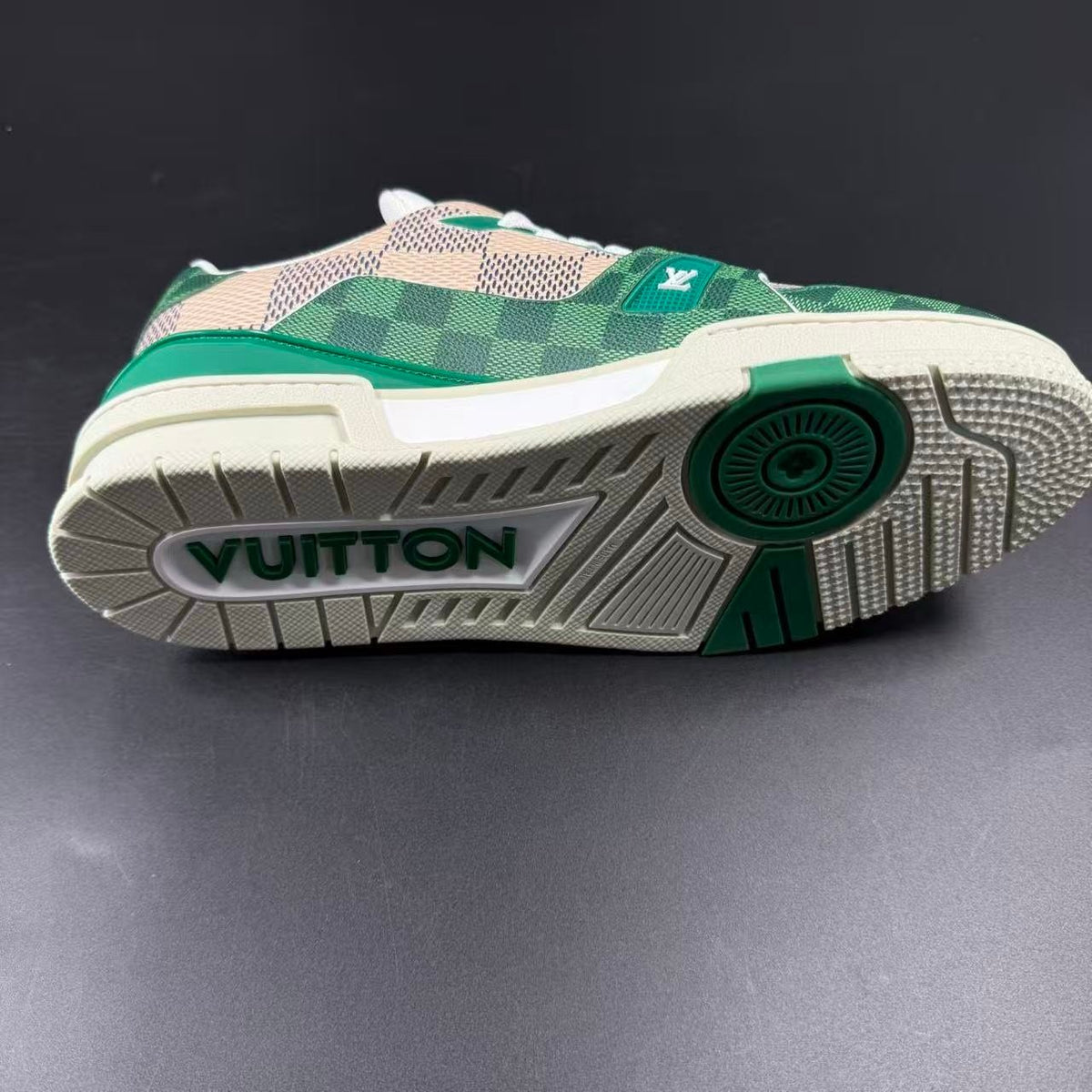 LV TRAINER