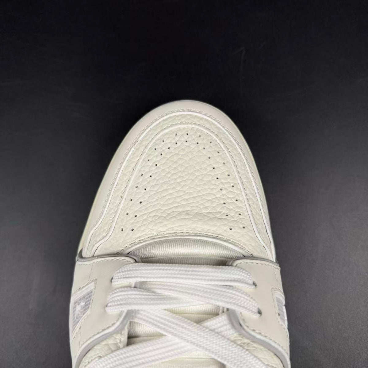 LV TRAINER