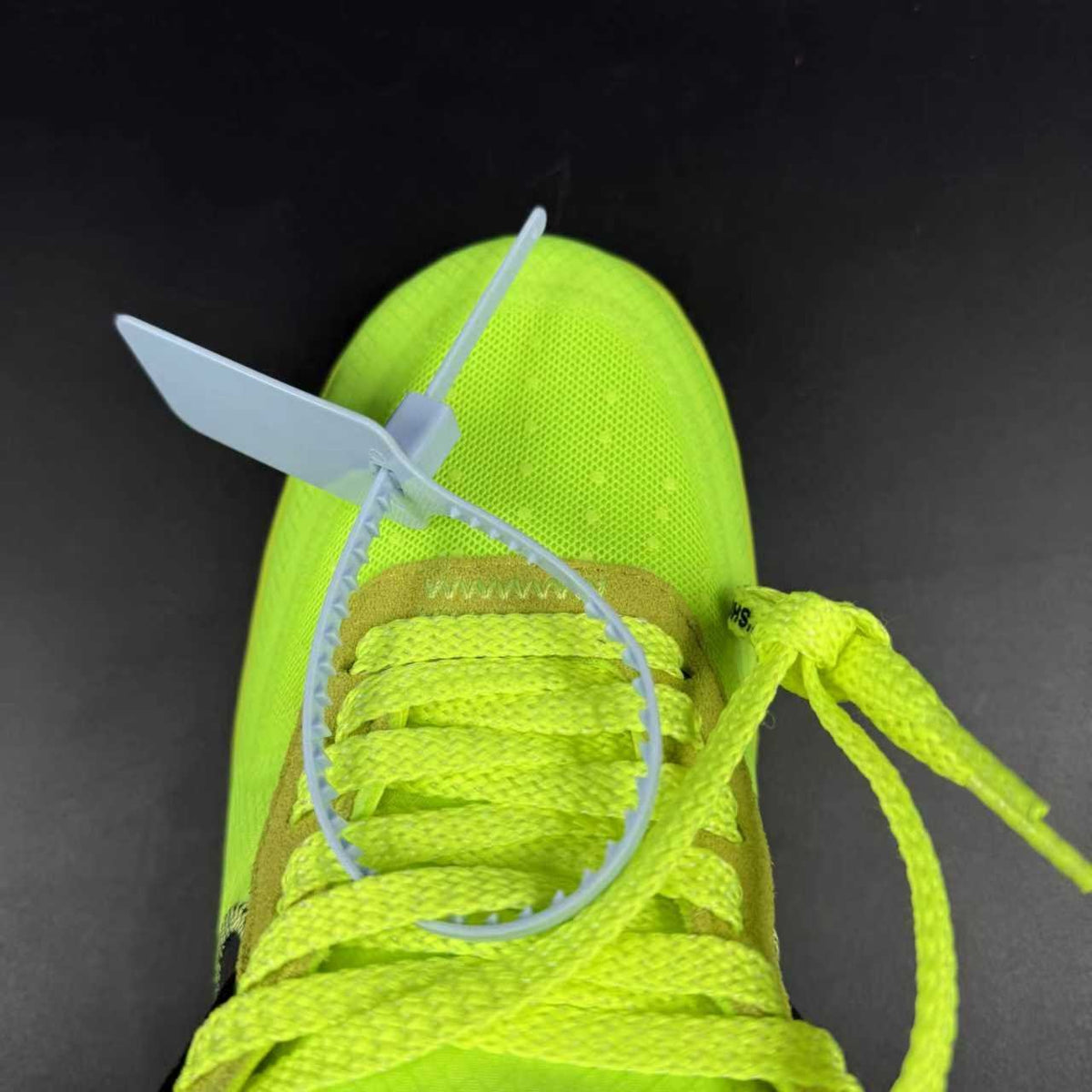 AF1 x OFF-W.