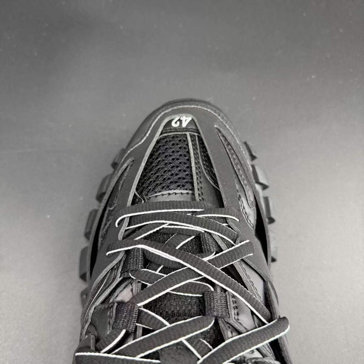 BALENCIAGA TRACK