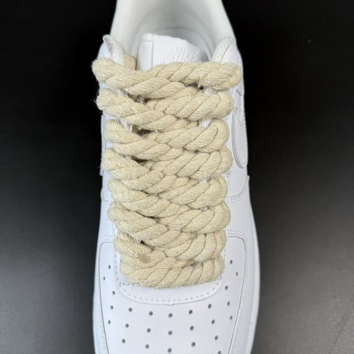 AF1