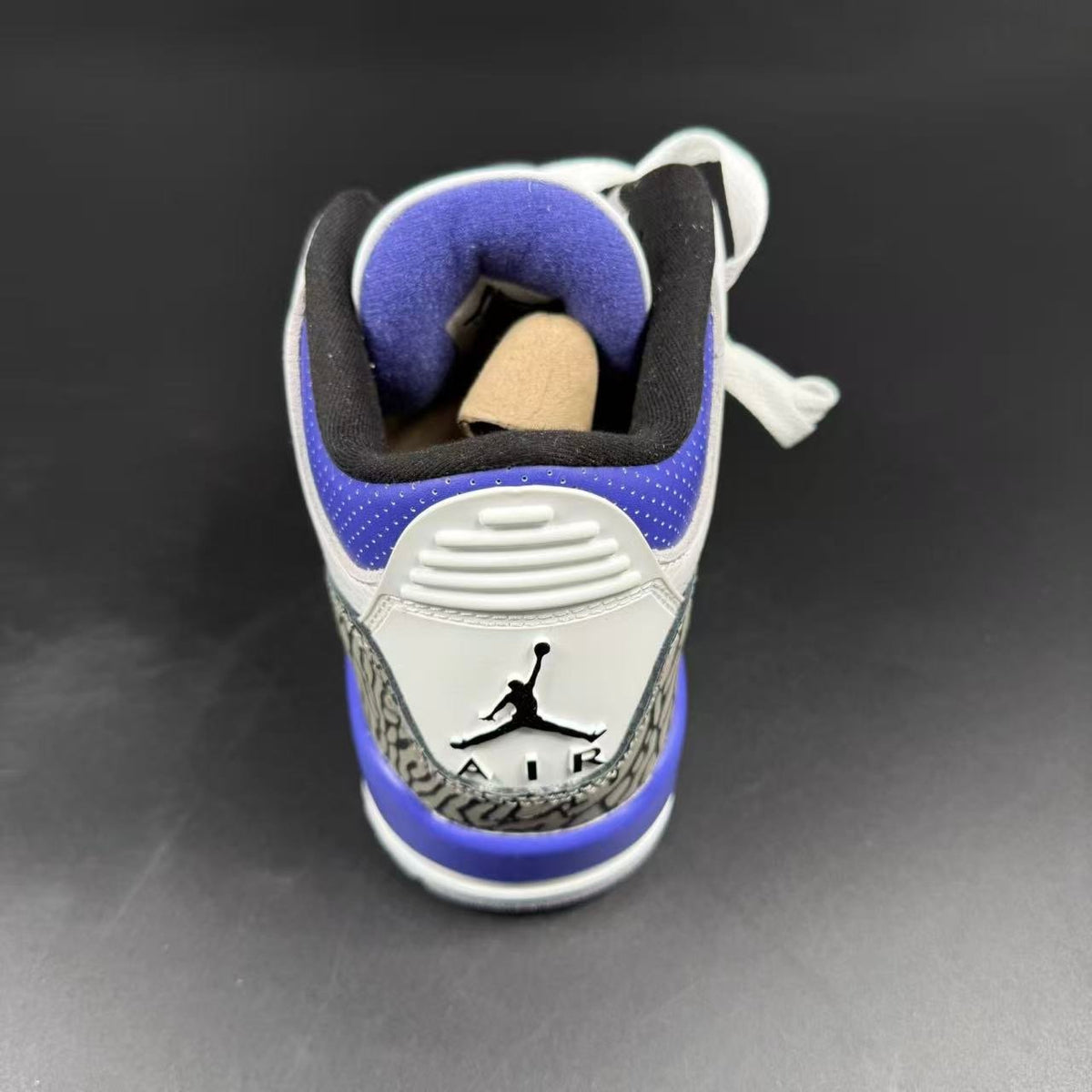 JORDAN 3