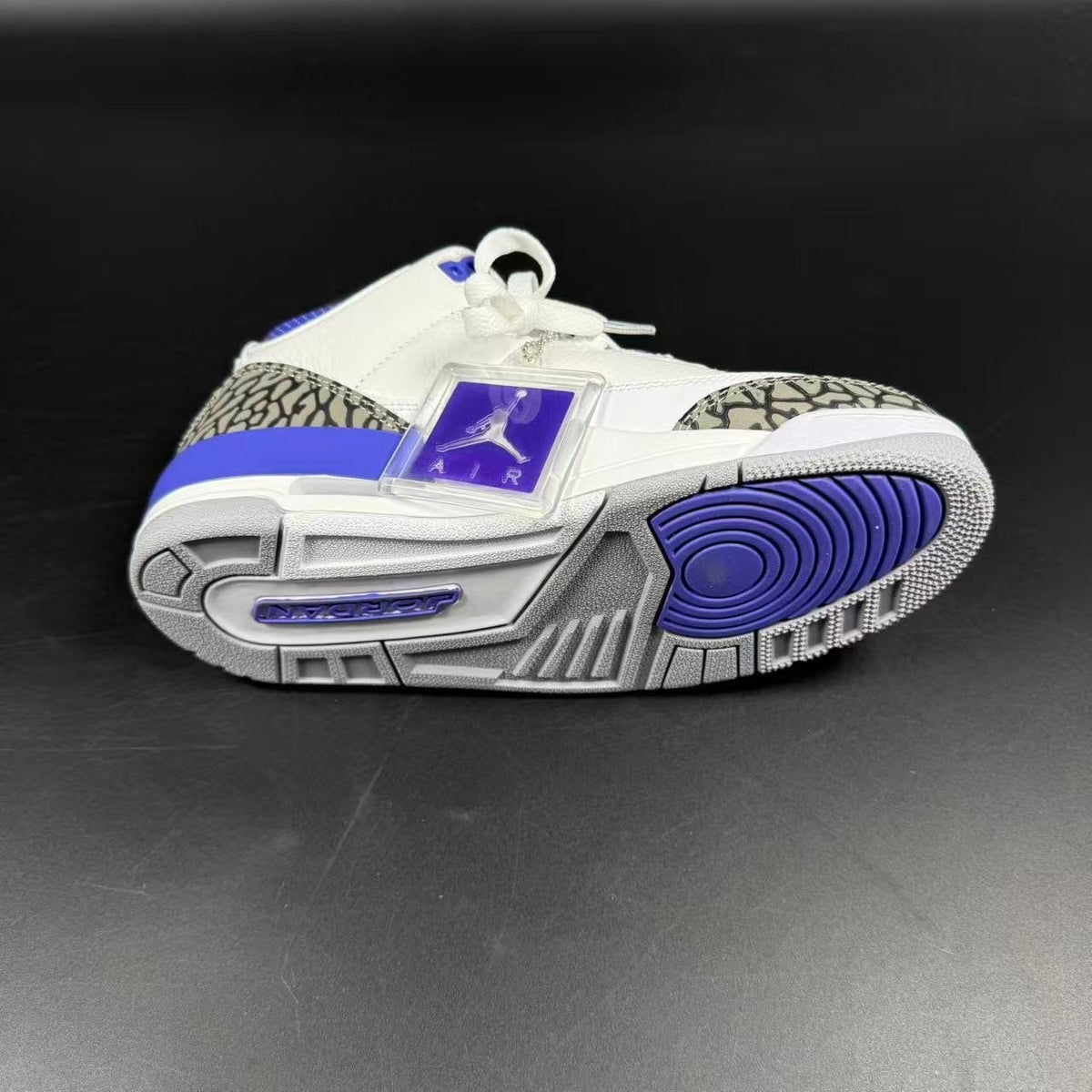 JORDAN 3