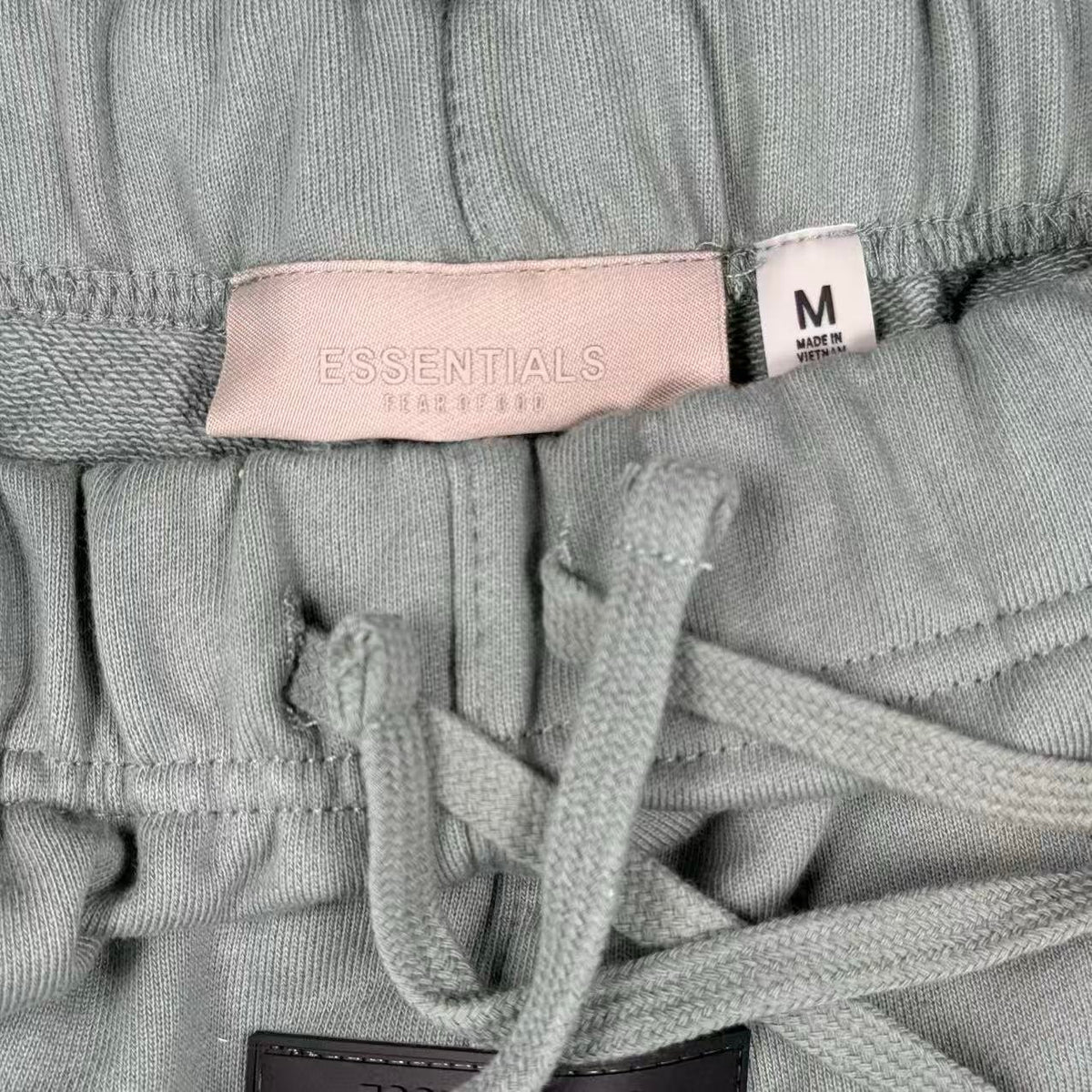 PANTALONCINI ESSENTIALS