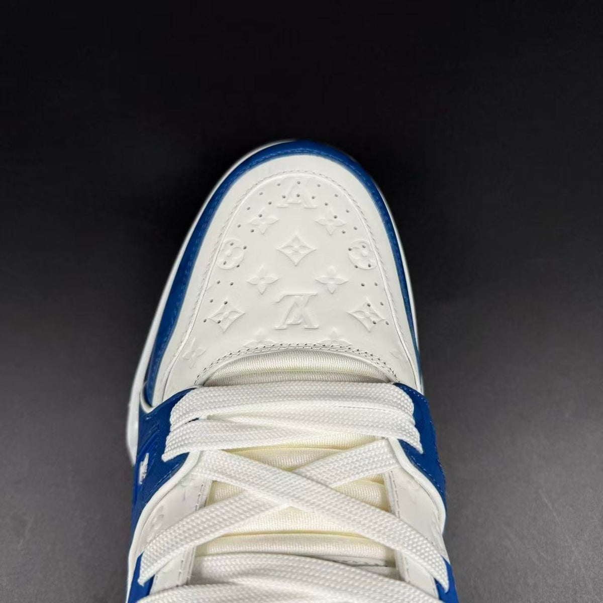 LV TRAINER