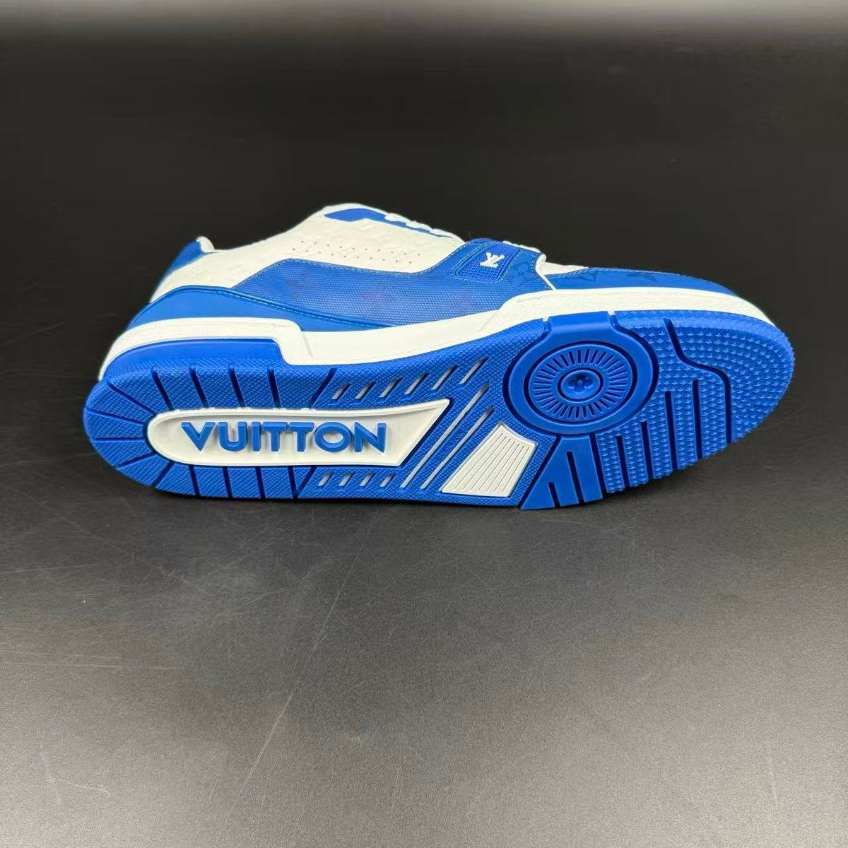 LV TRAINER