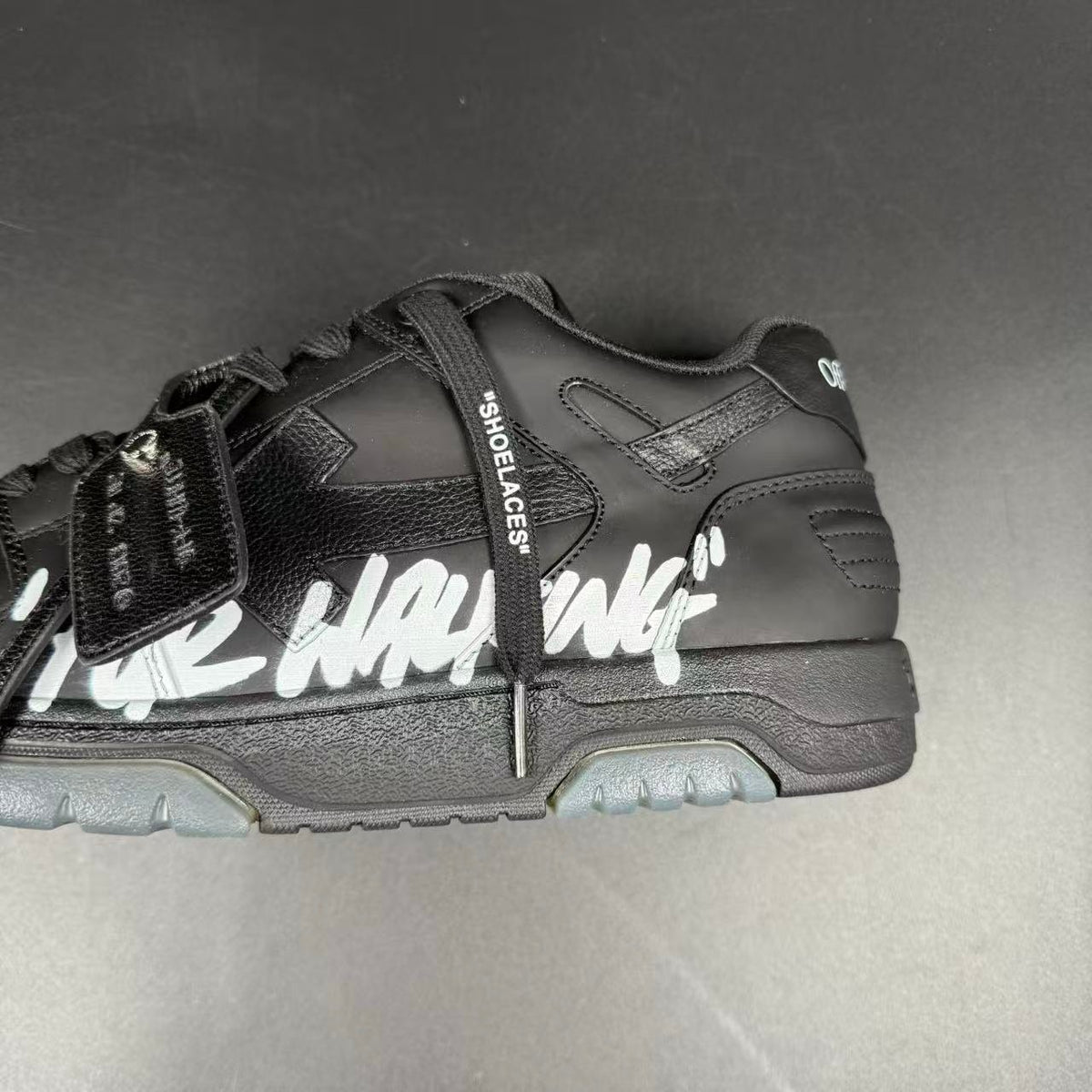 OFF-WHITE OUT OF OFFICE