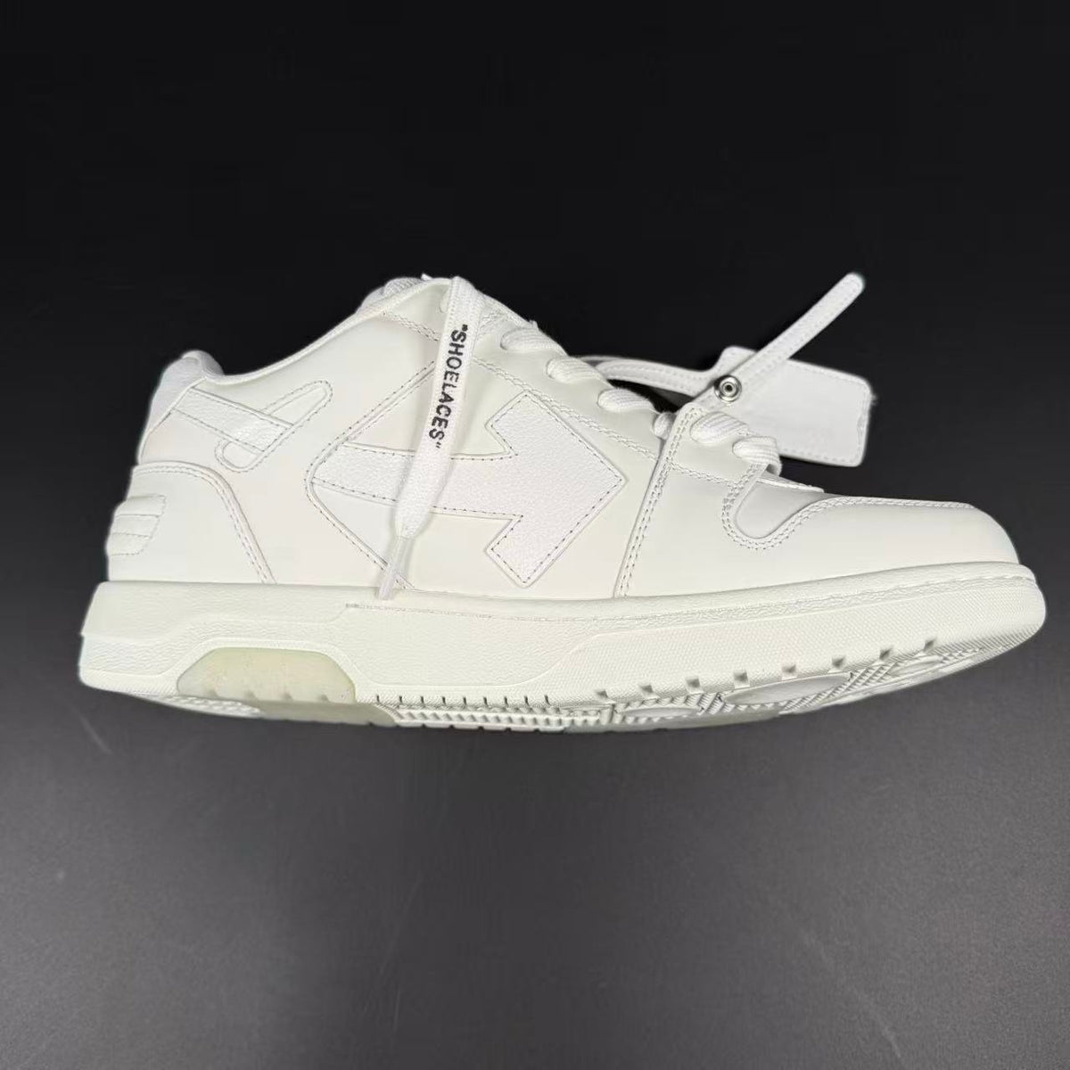 OFF-WHITE OUT OF OFFICE