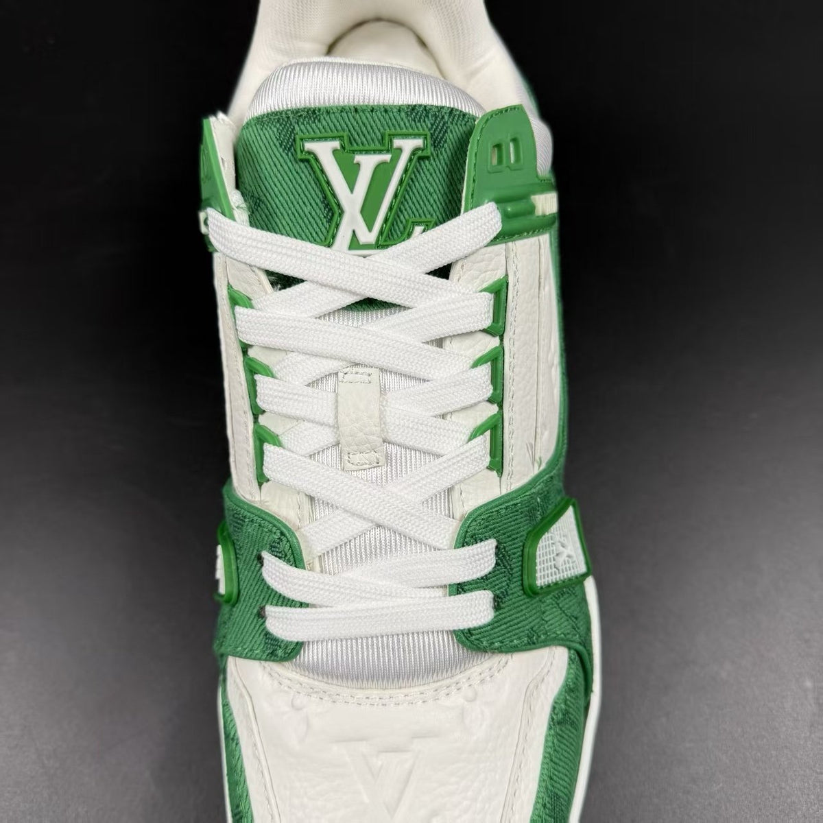 LV TRAINER
