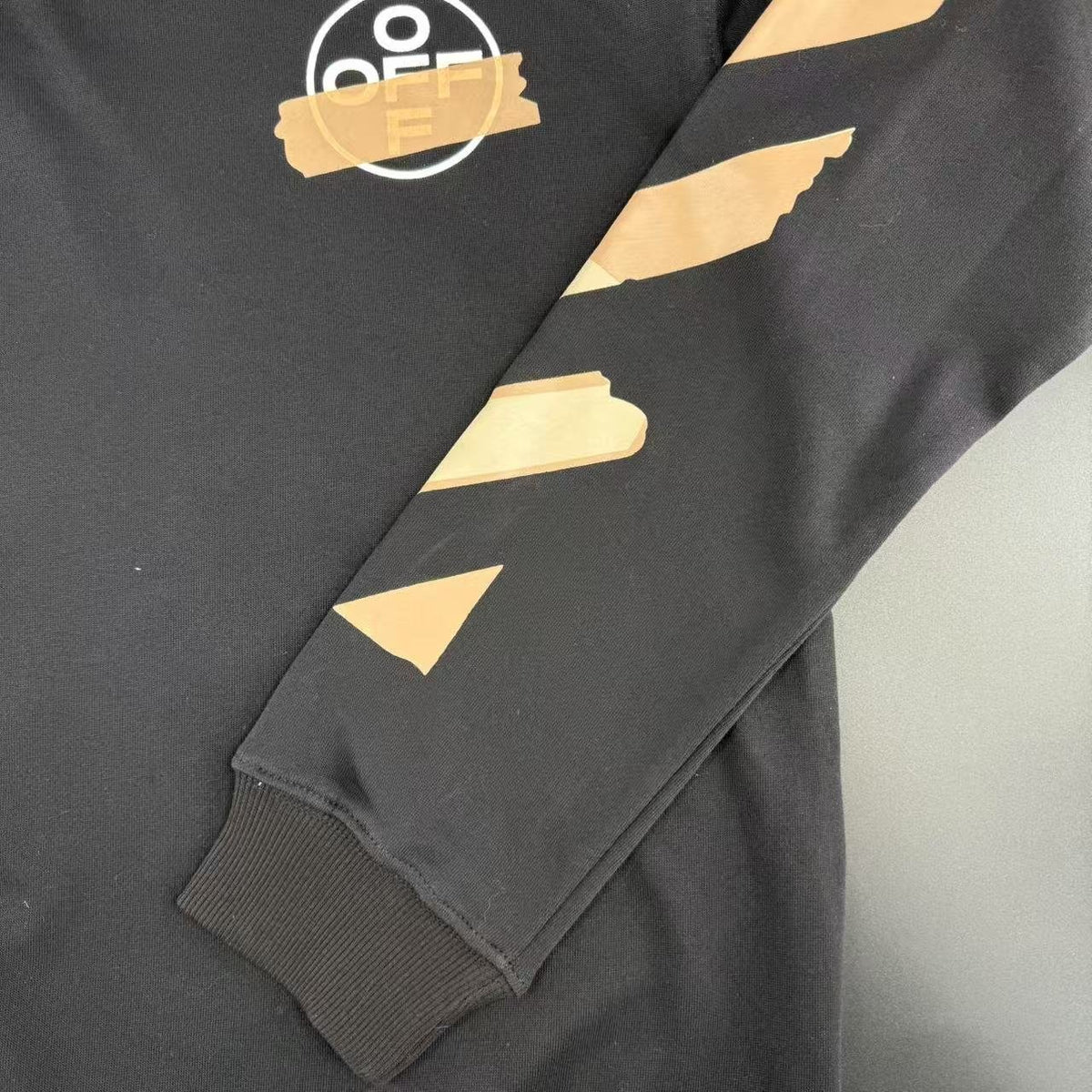 FELPA OFF-WHITE