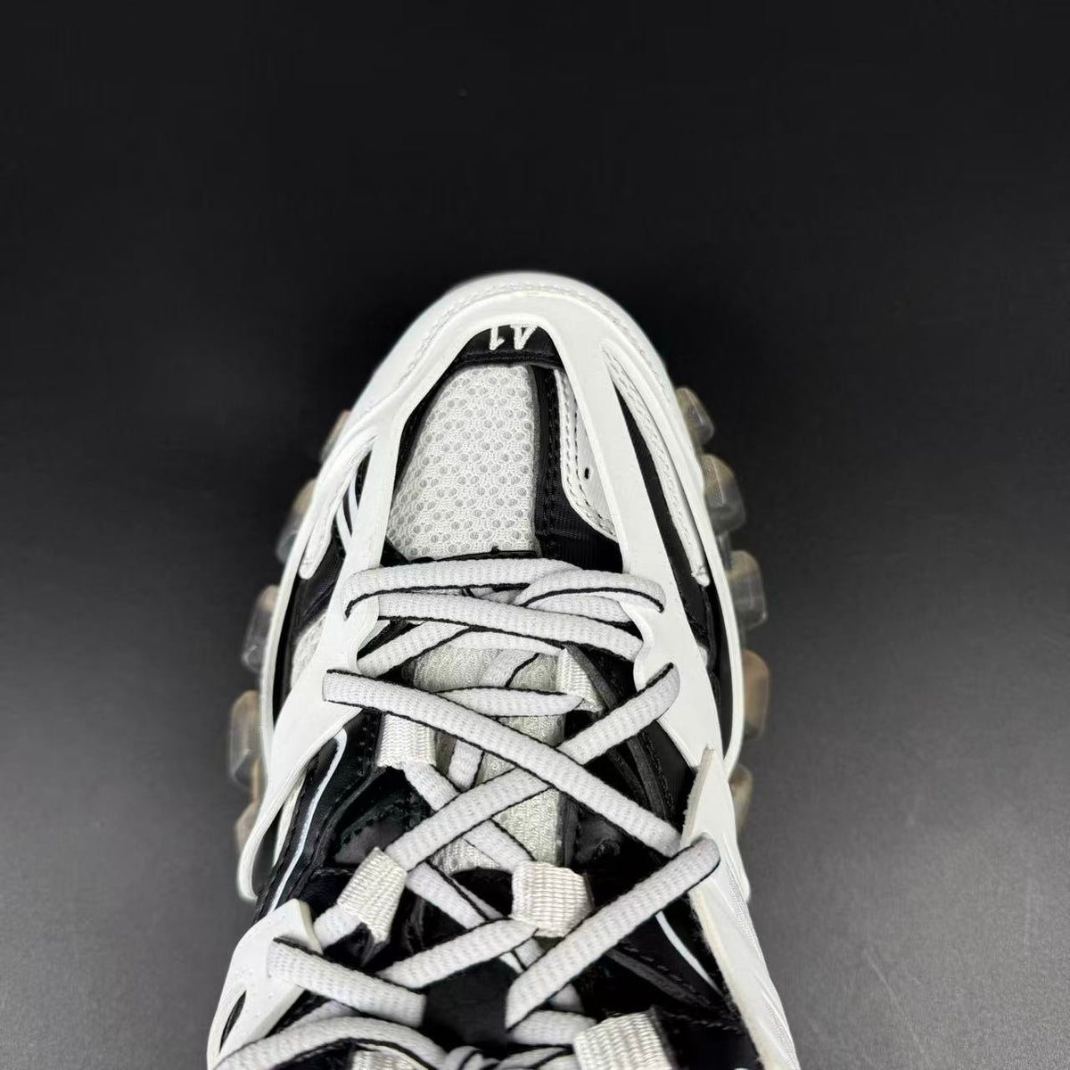 BALENCIAGA TRACK