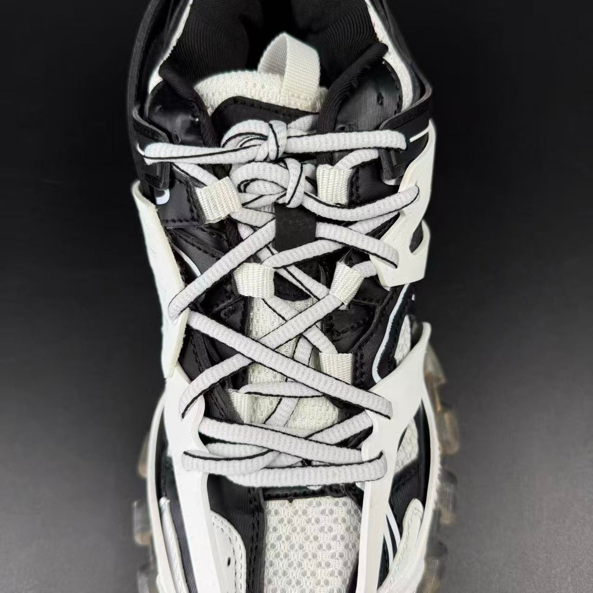 BALENCIAGA TRACK
