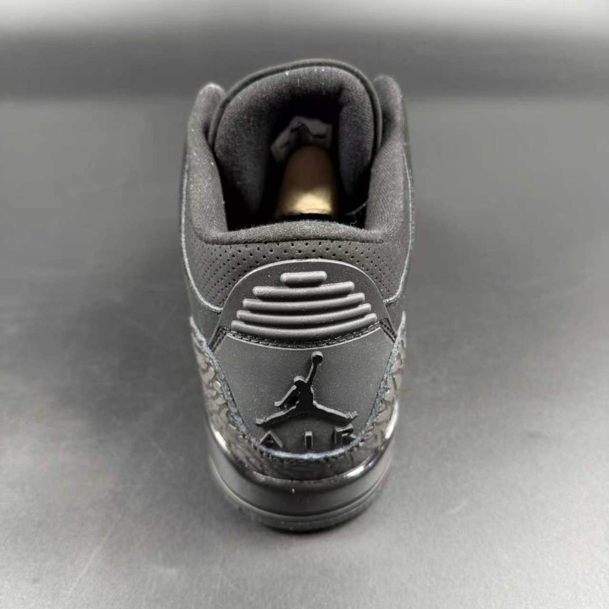 JORDAN 3