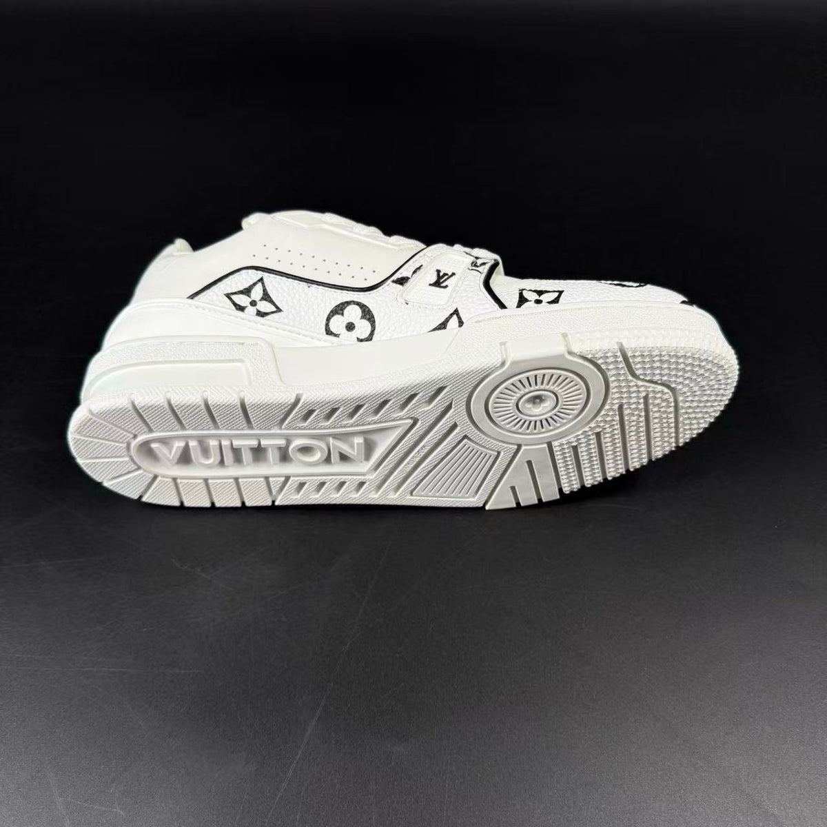 LV TRAINER