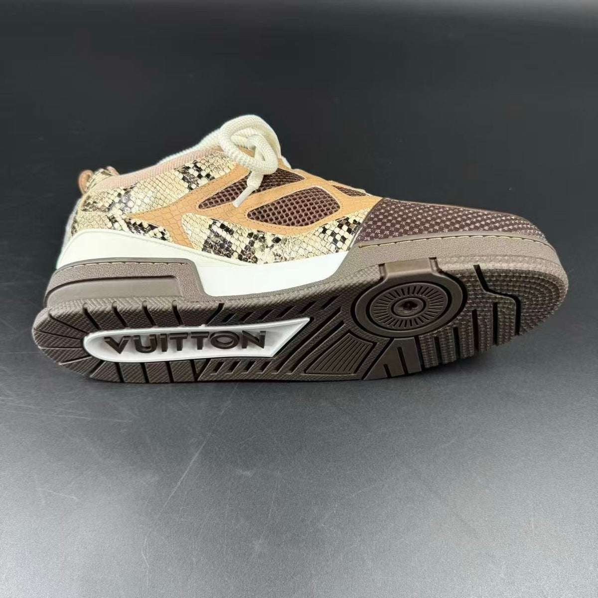 LV SKATE
