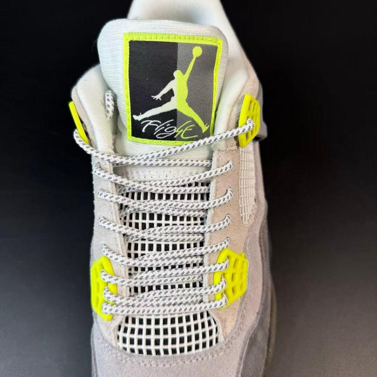 JORDAN 4