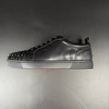 LOUBOUTIN