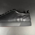 LOUBOUTIN