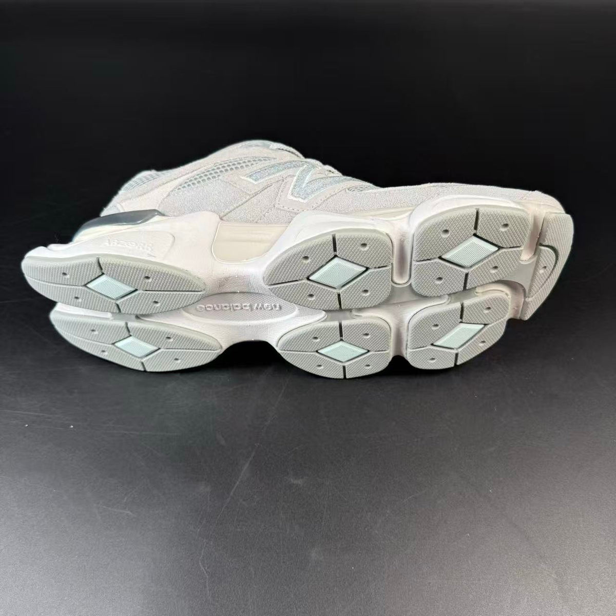 9060