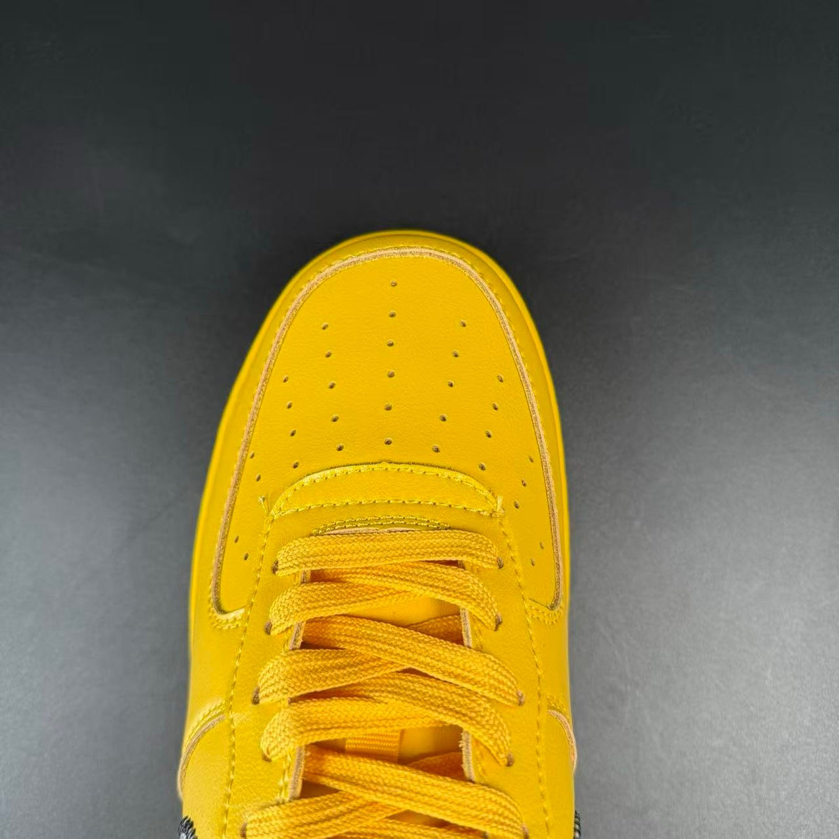AF1 x OFF-W.
