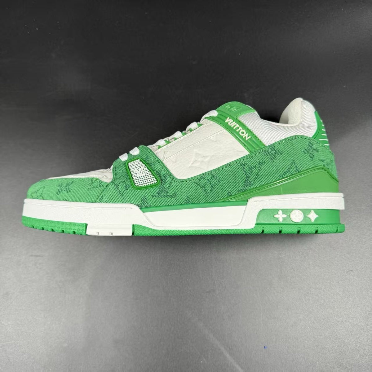 LV TRAINER