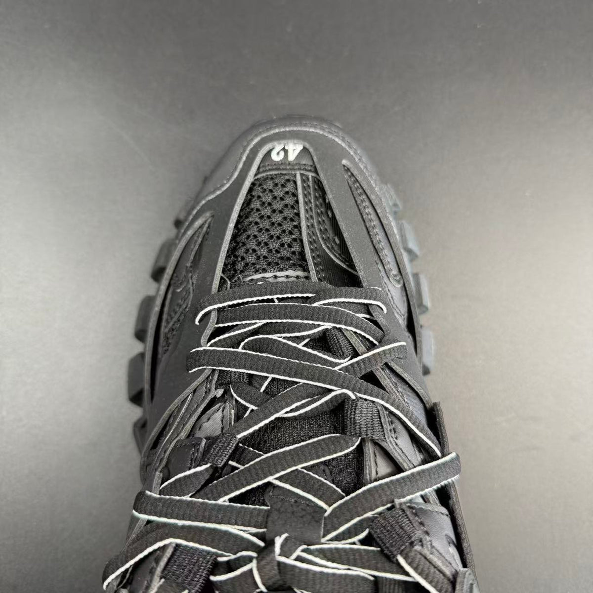 BALENCIAGA TRACK