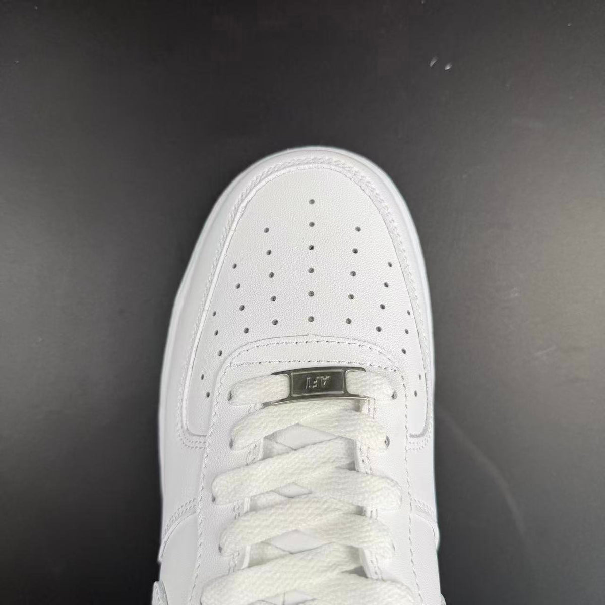 AF1