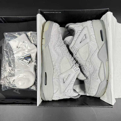 JORDAN 4