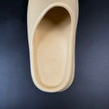YEEZY SLIDE