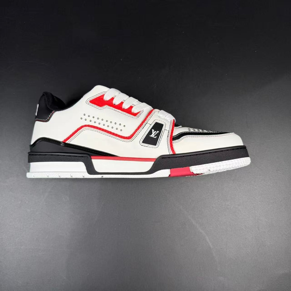 LV TRAINER