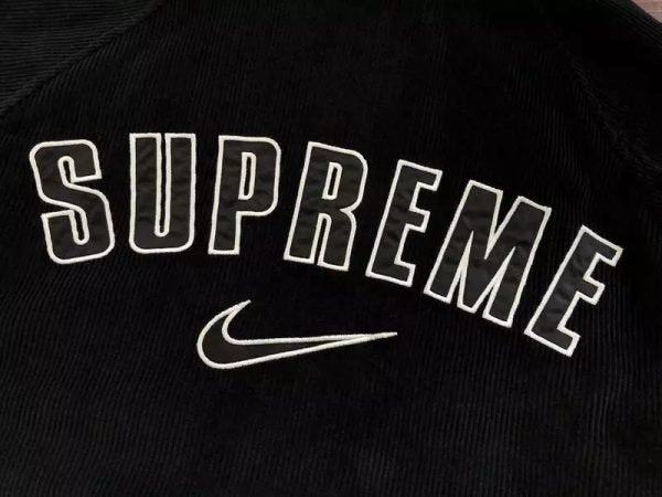 FELPA SUPREME x NIKE