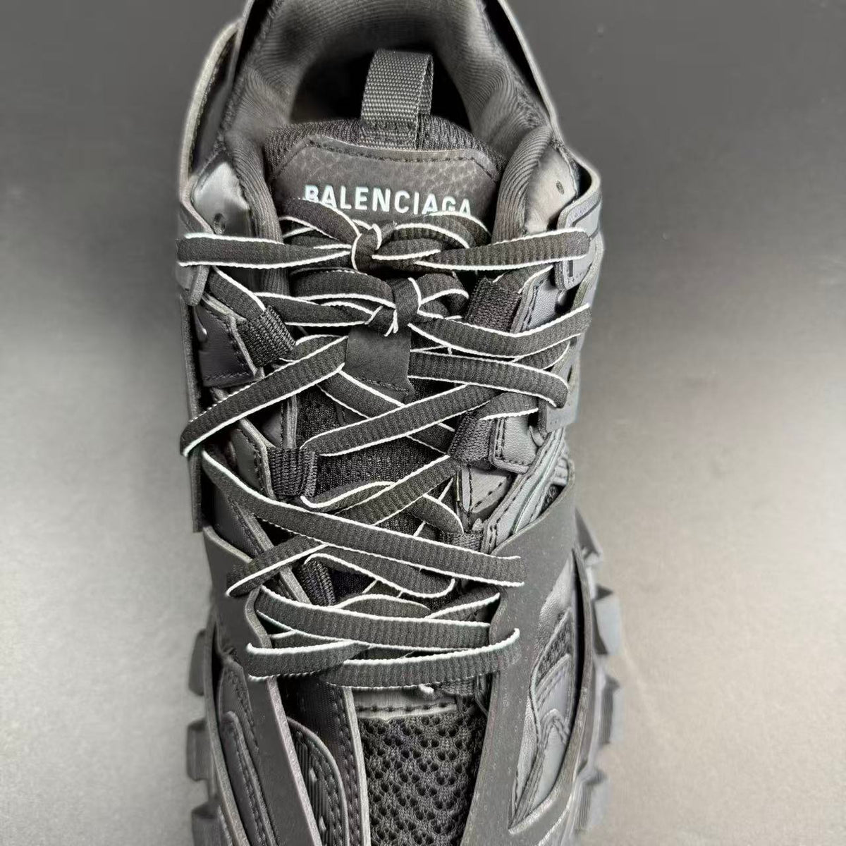 BALENCIAGA TRACK