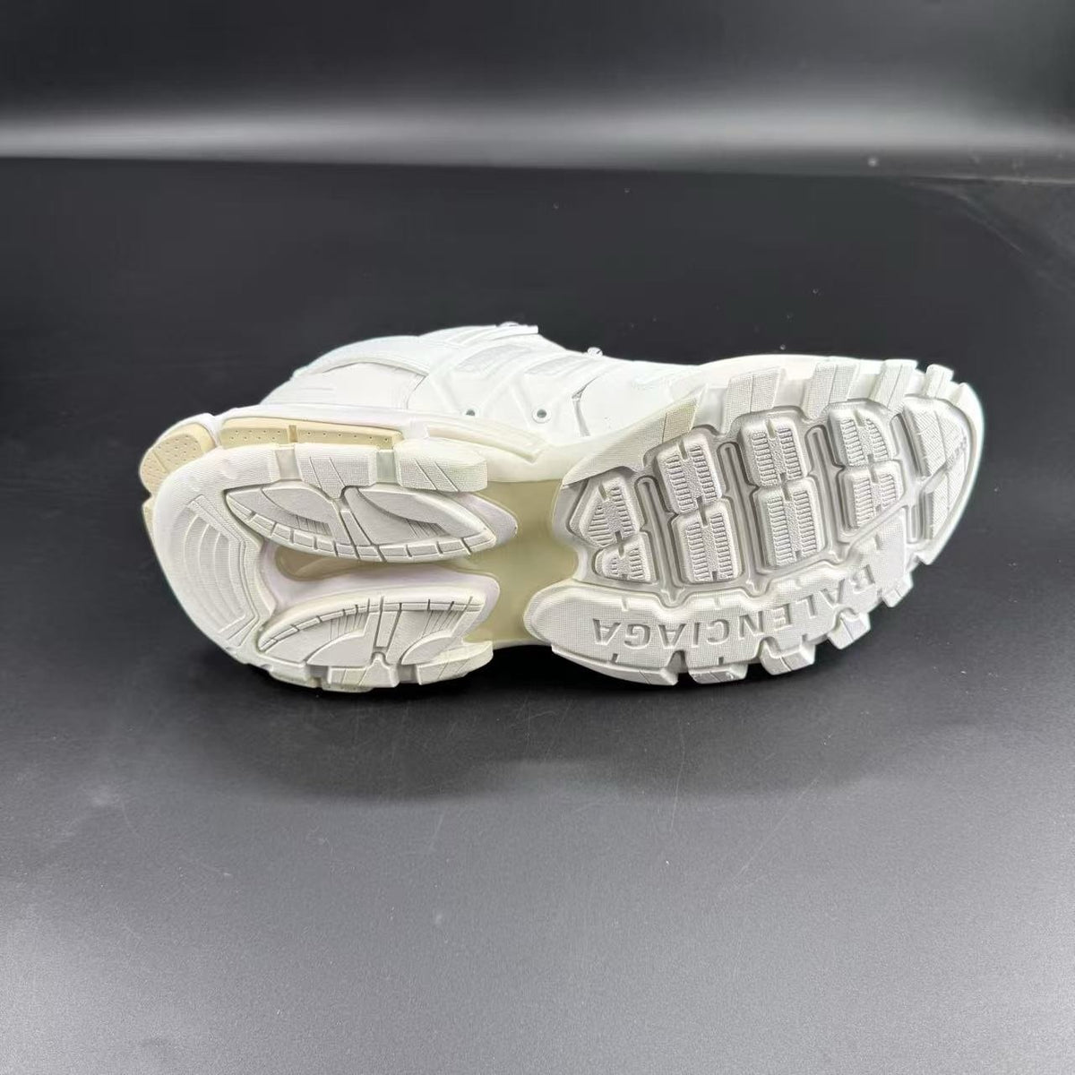 BALENCIAGA TRACK