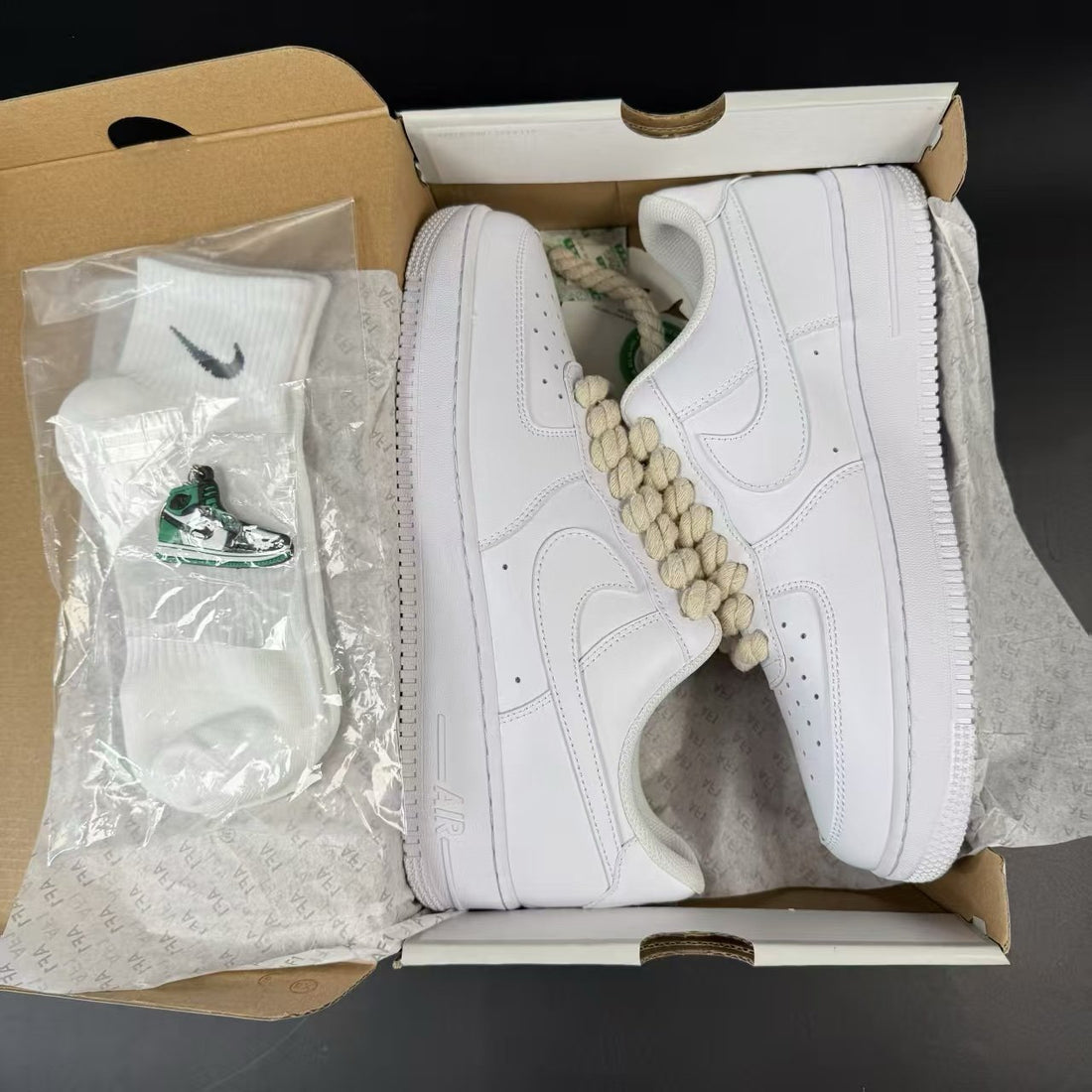 AF1