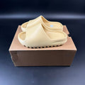 YEEZY SLIDE