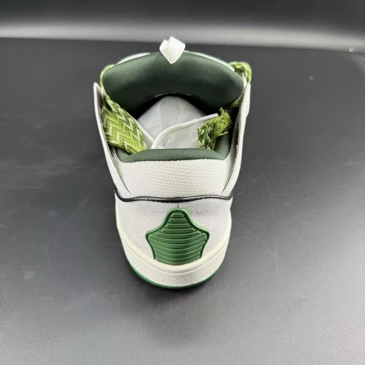 CURB SNEAKERS