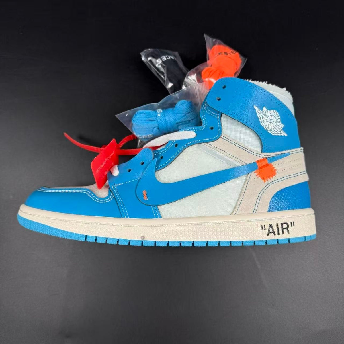 JORDAN 1 HIGH x OFF-WHITE