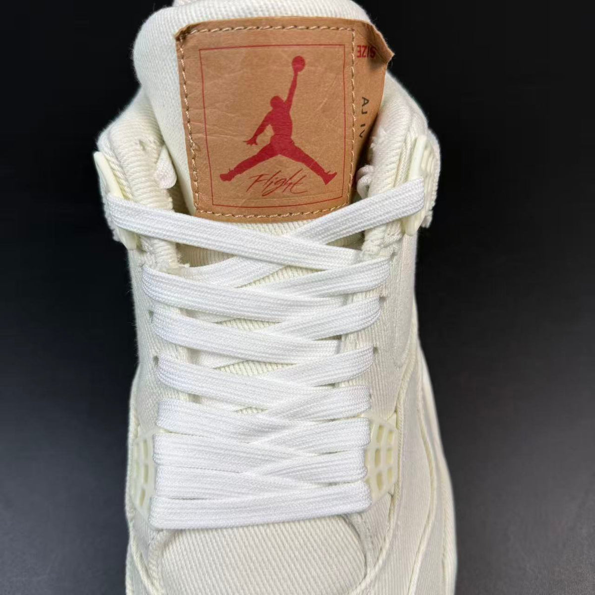 JORDAN 4