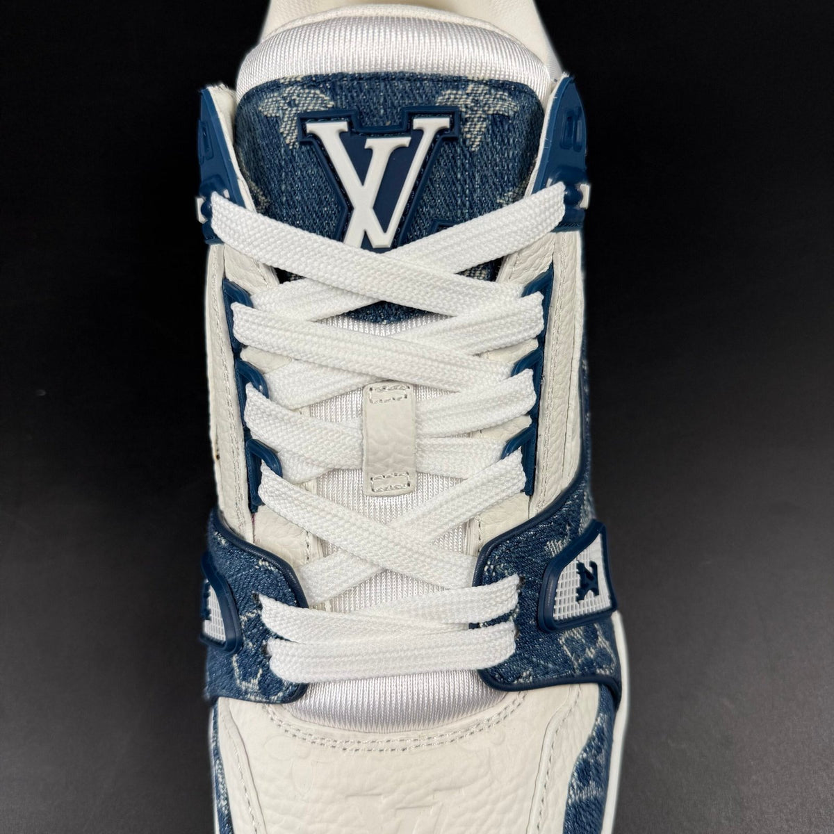 LV TRAINER
