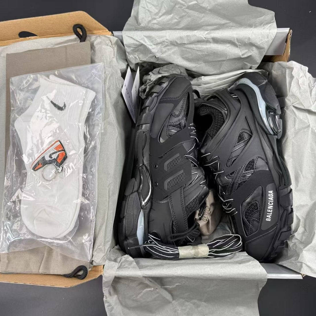 BALENCIAGA TRACK
